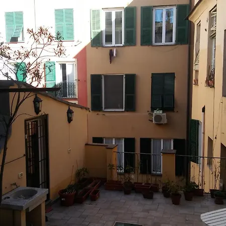 Apartment La Casa Del Prione Genua